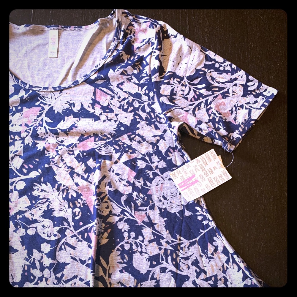 LuLaRoe Perfect Tee M with tags
